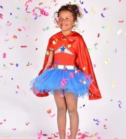 Kupon 👍 Den Goda Fen Udklædning - Superheltekjole M. Kappe - Rød/Sort 🎉 -Billig legetoej butik DZ097 3