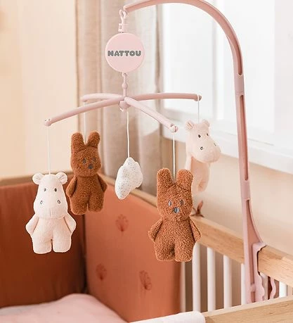 Engros 🥰 Nattou Musikuro - Musical Mobile Susie And Bonnie - Rosa/Brun ✔️ 2 Engros 🥰 Nattou Musikuro - Musical Mobile Susie And Bonnie - Rosa/Brun ✔️ - Billede 2